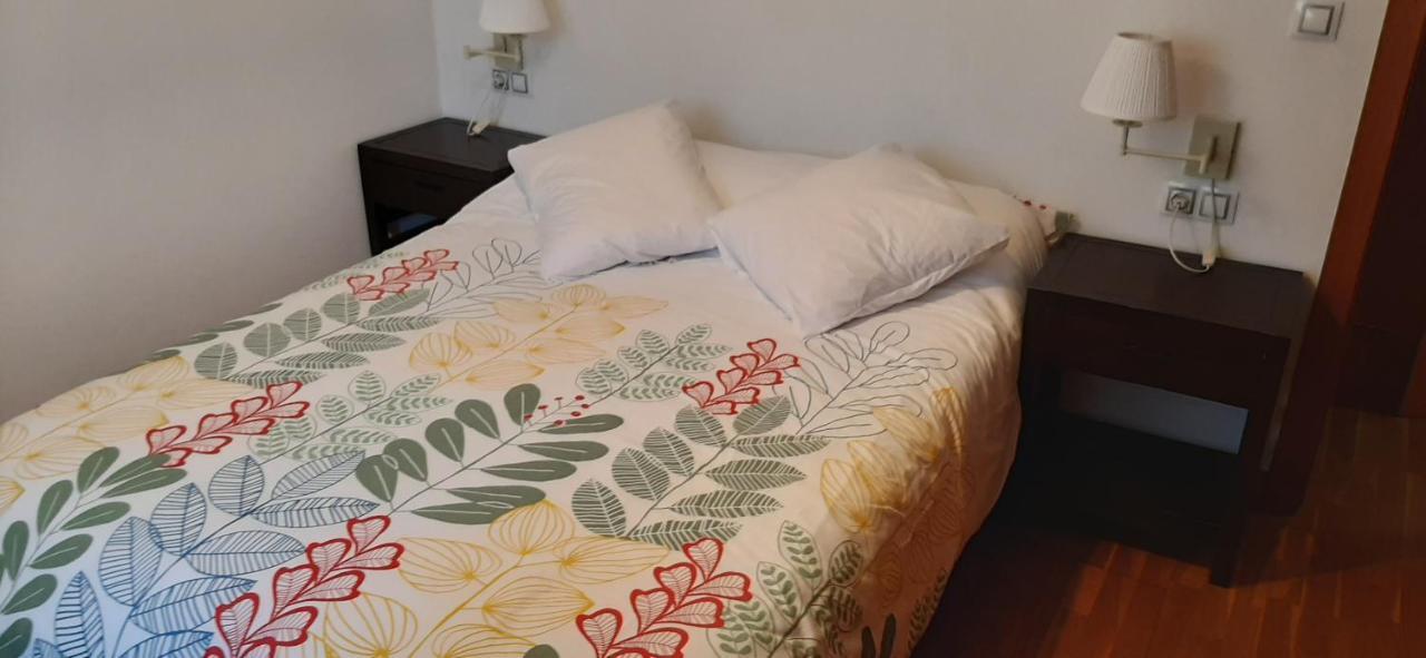 Apartamento Centro De Sanxenxo Con Garaje Bagian luar foto