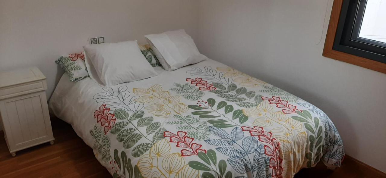 Apartamento Centro De Sanxenxo Con Garaje Bagian luar foto
